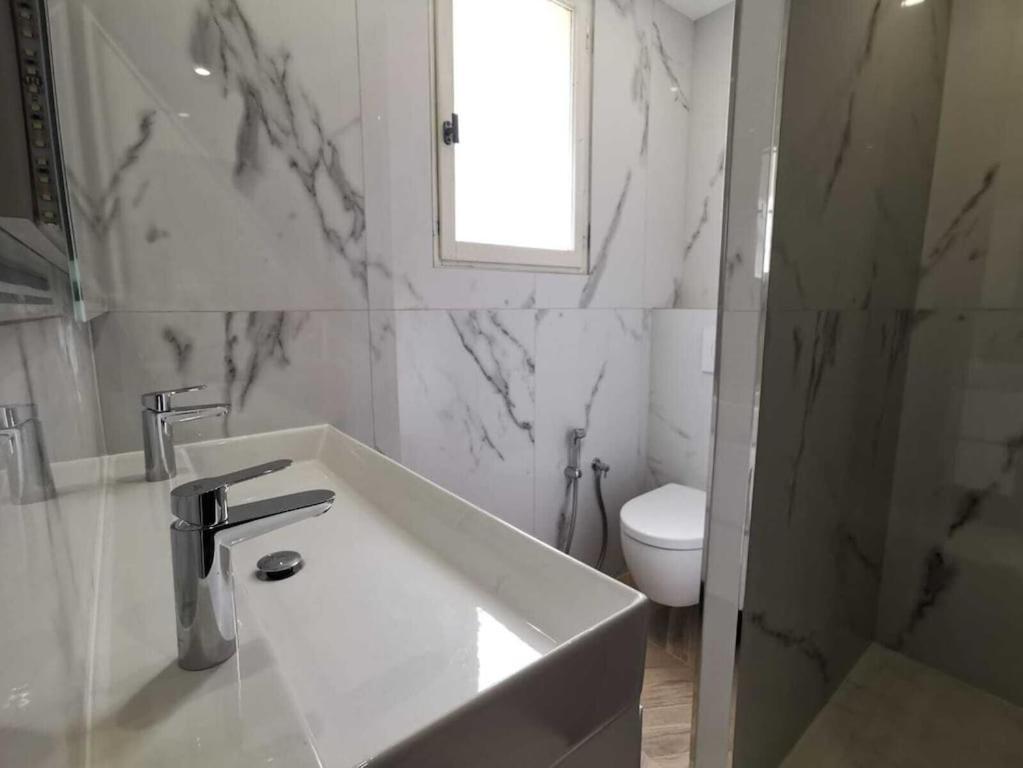 Bas De Villa Au Calme Villeneuve-Loubet Luaran gambar